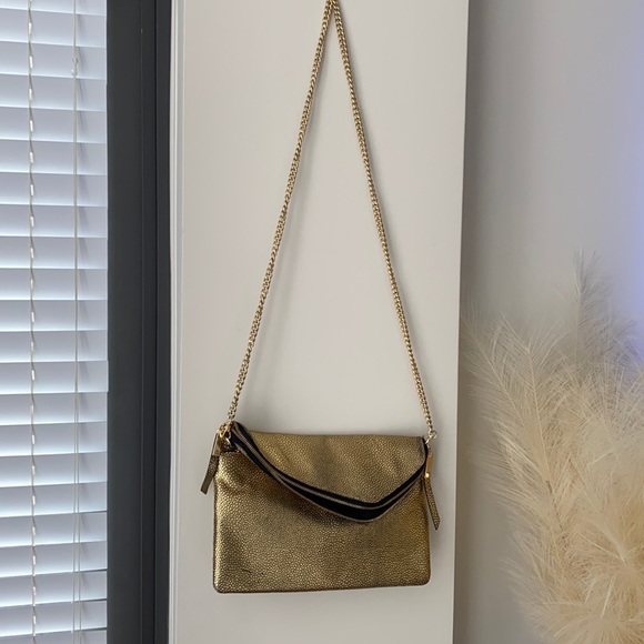 Henri Bendel crossbody, clutch with magnetic clips - Picture 2 of 11